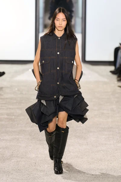 Look 12